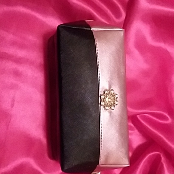 Make-up bag - Picture 3 of 6